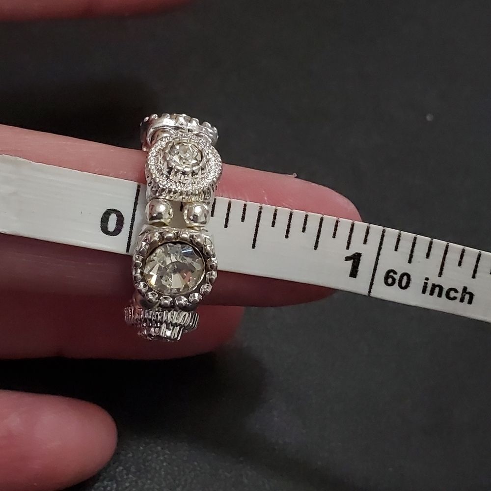 Silver tone rhinestone stretch ring - Picture 4 of 7